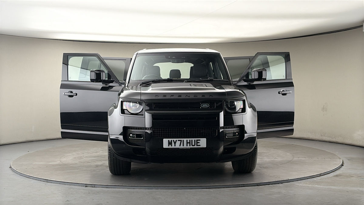 More views of Land Rover Defender 110