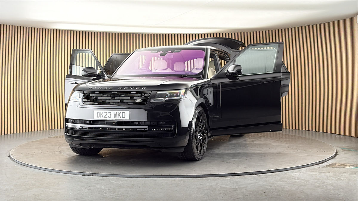 More views of Land Rover Range Rover