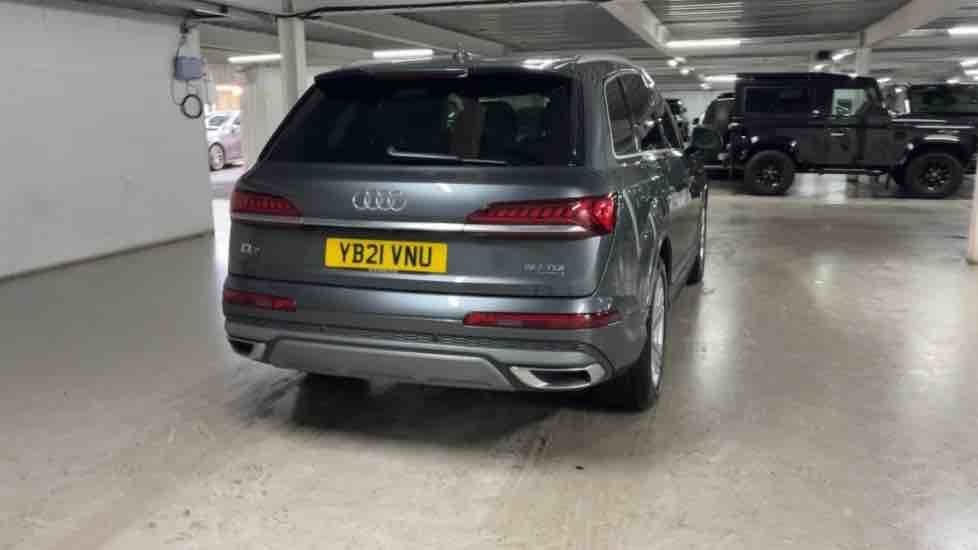 More views of Audi Q7