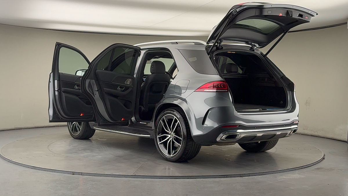 More views of Mercedes-Benz GLE