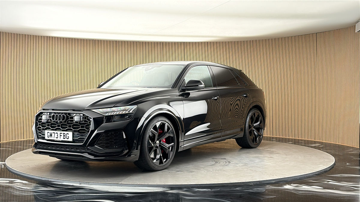 More views of Audi RSQ8