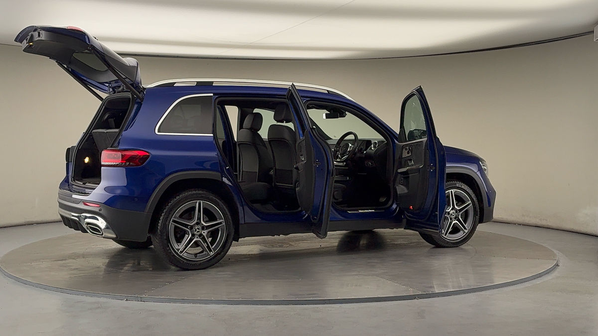 More views of Mercedes-Benz GLB