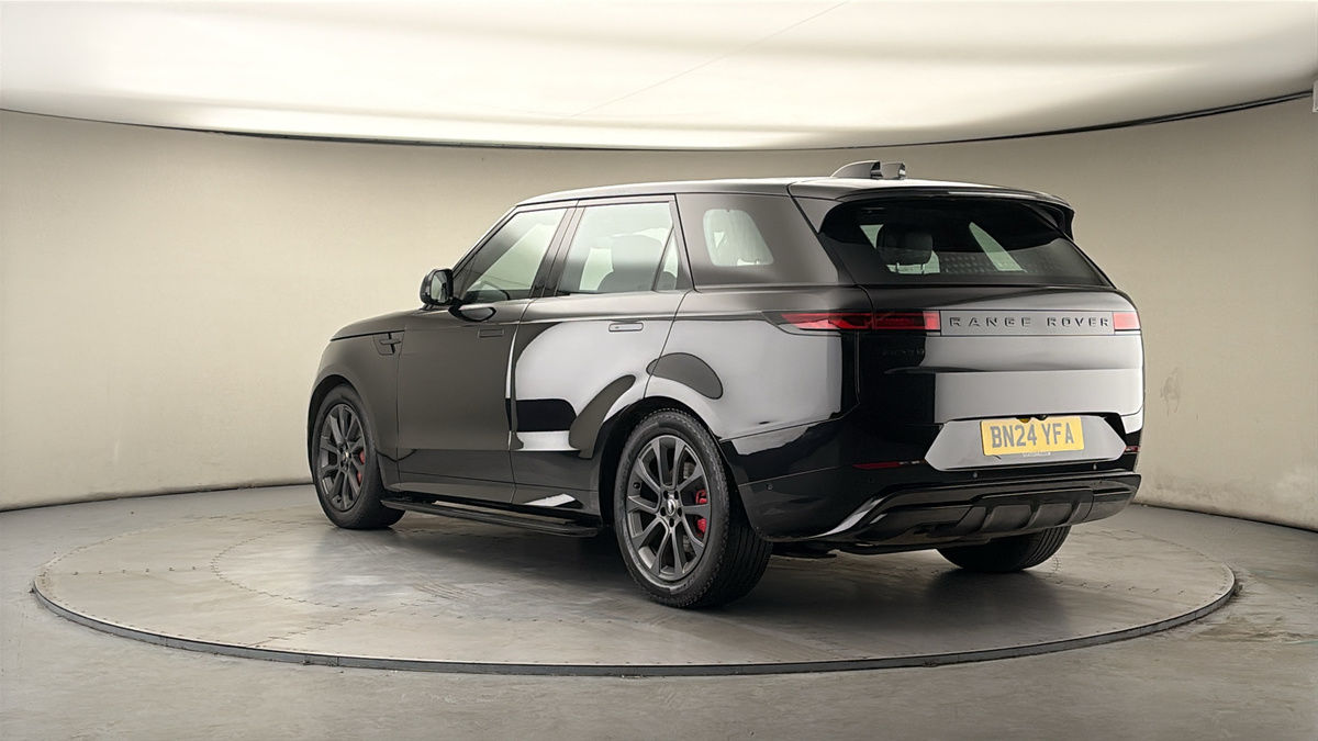 Land Rover Range Rover Sport Image 2