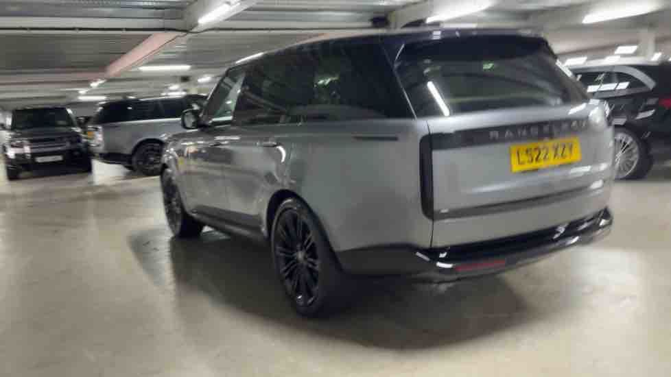 More views of Land Rover Range Rover