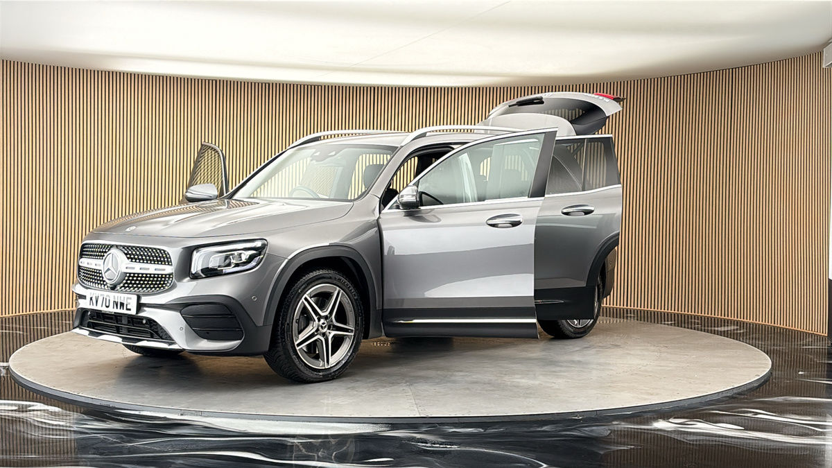 Mercedes-Benz GLB Image 22
