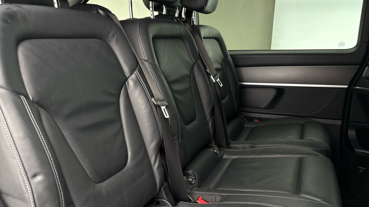 Mercedes-Benz V Class Image 9