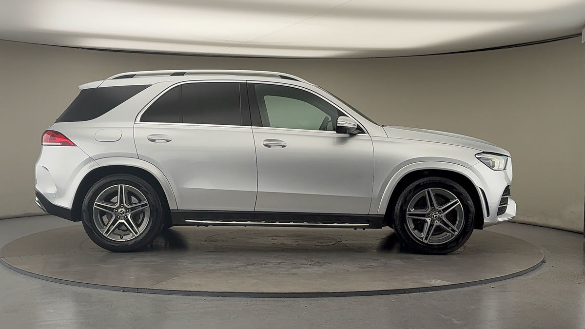 Mercedes-Benz GLE Image 16