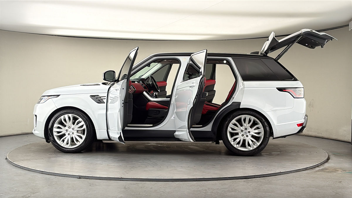 More views of Land Rover Range Rover Sport