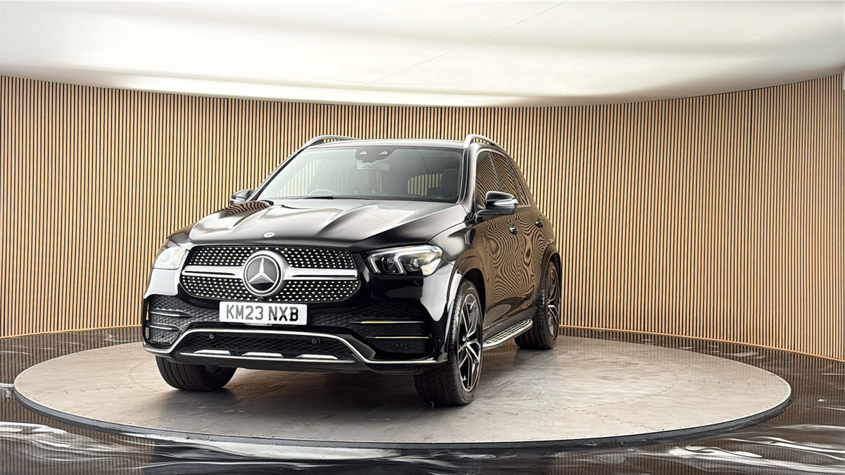 More views of Mercedes-Benz GLE