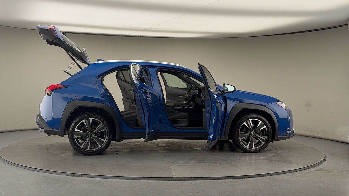 More views of Lexus UX