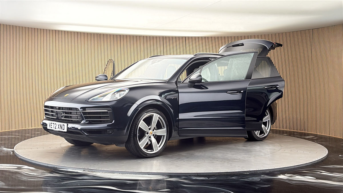 Porsche Cayenne Image 22
