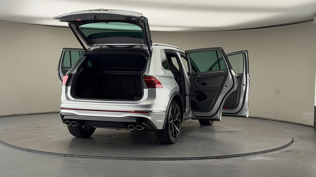 More views of Volkswagen Tiguan