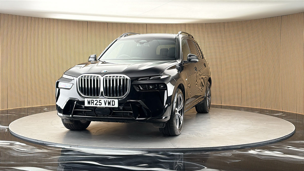 More views of BMW X7