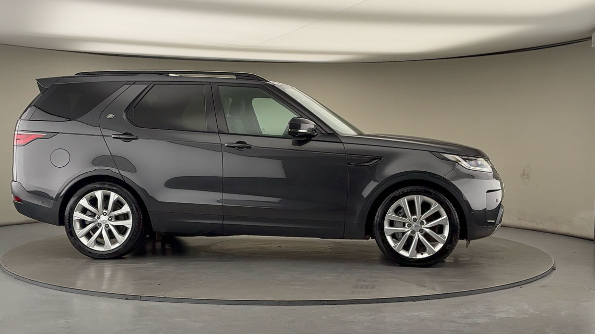 More views of Land Rover Discovery