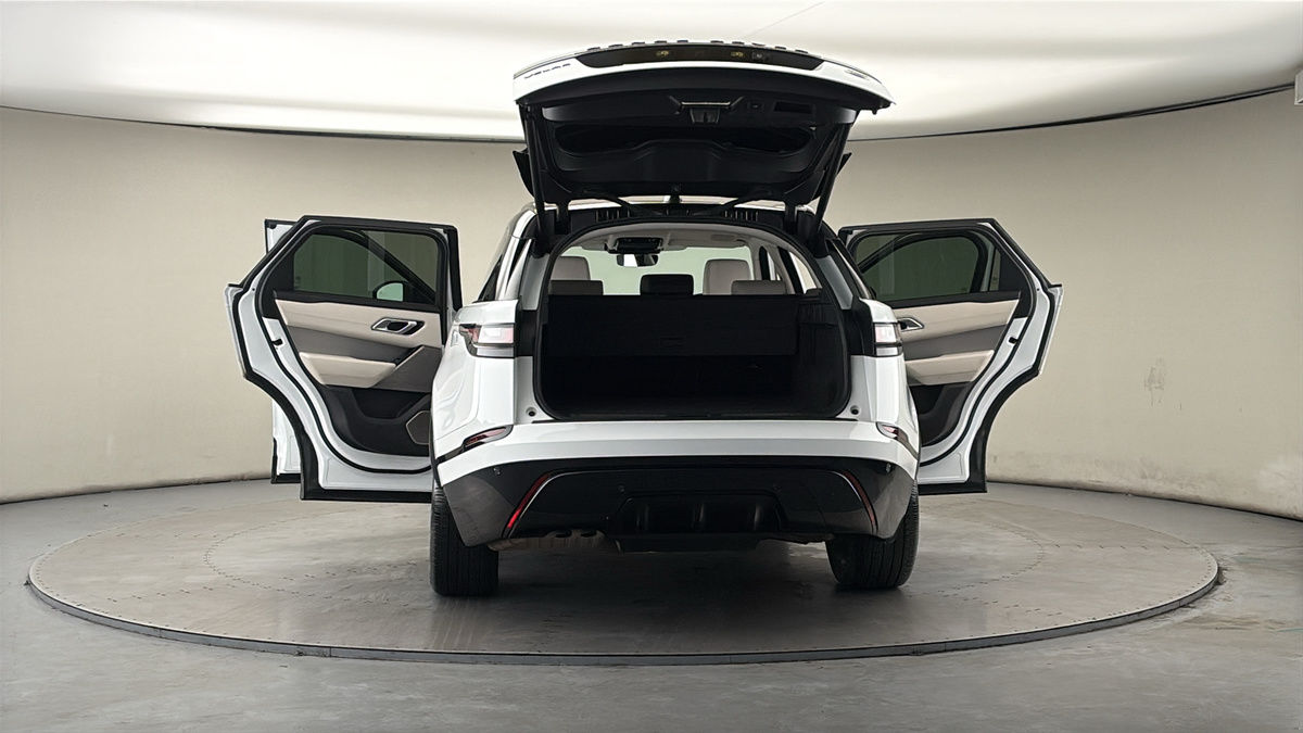 More views of Land Rover Range Rover Velar