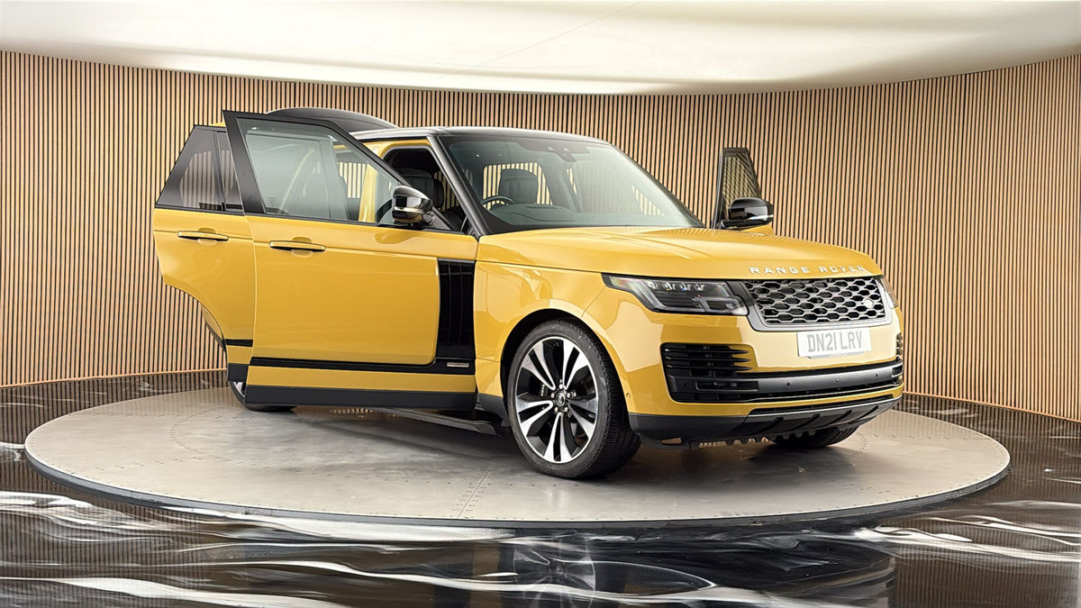 More views of Land Rover Range Rover
