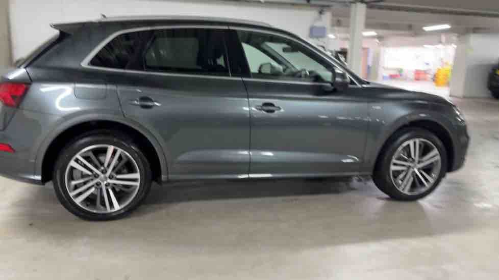 More views of Audi Q5