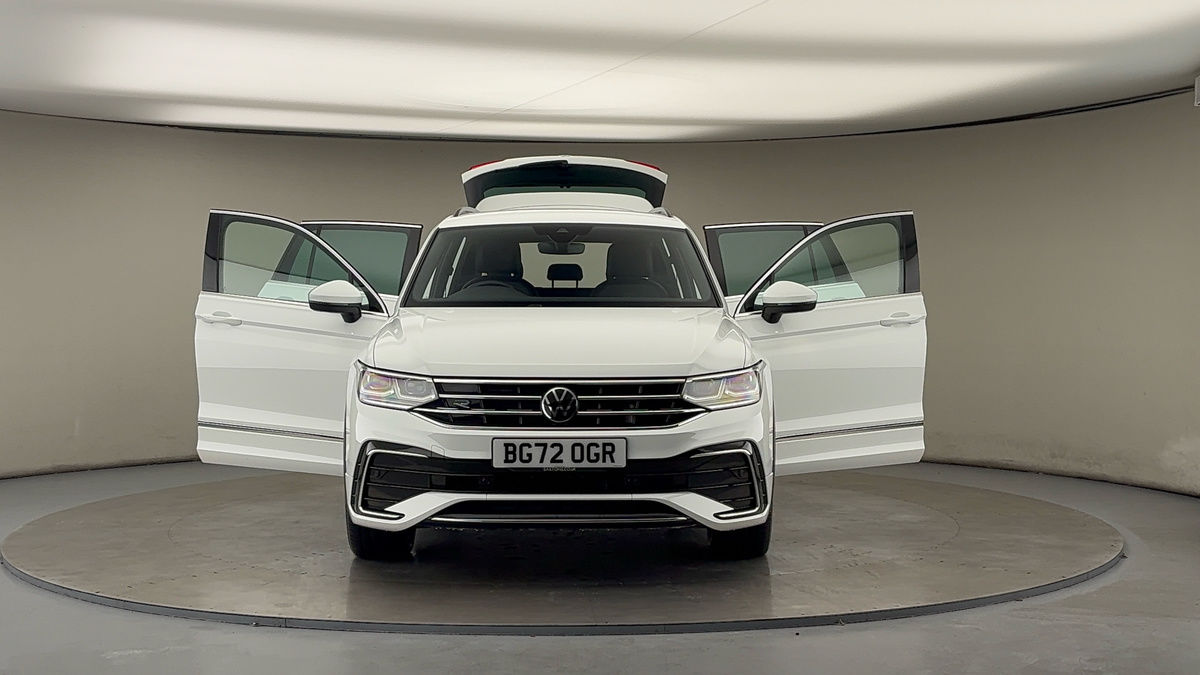 More views of Volkswagen Tiguan