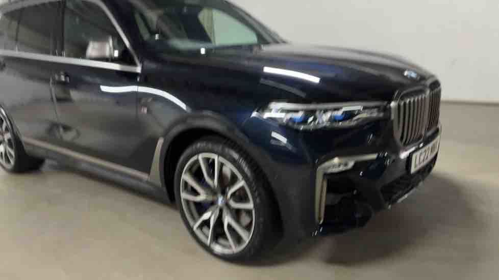 More views of BMW X7