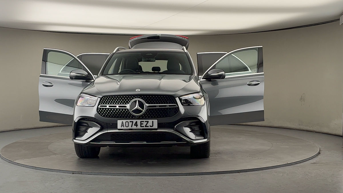 More views of Mercedes-Benz GLE