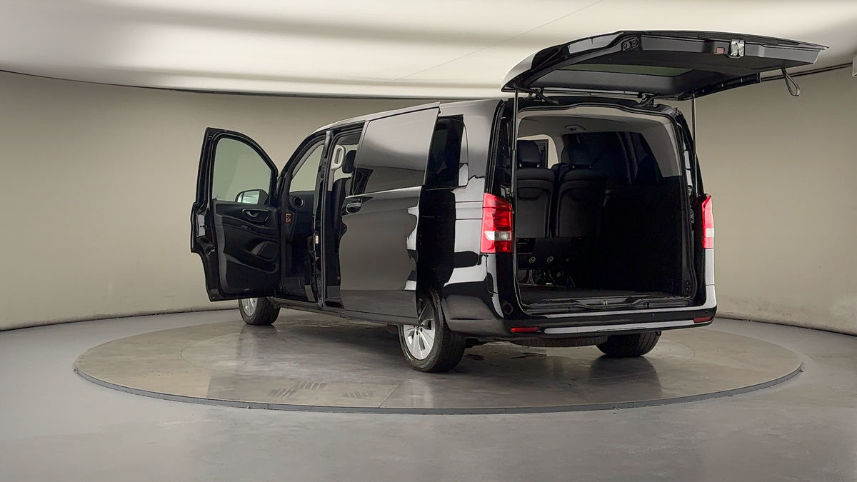 Mercedes-Benz Vito Image 23