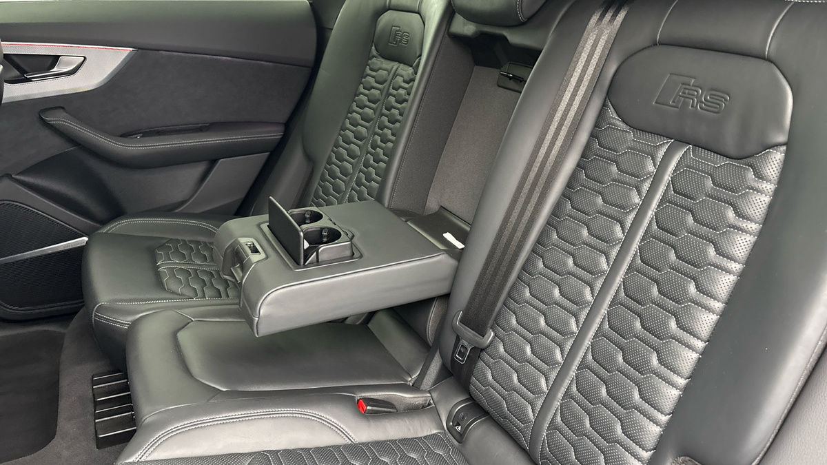 Audi RSQ8 Urban Image 5