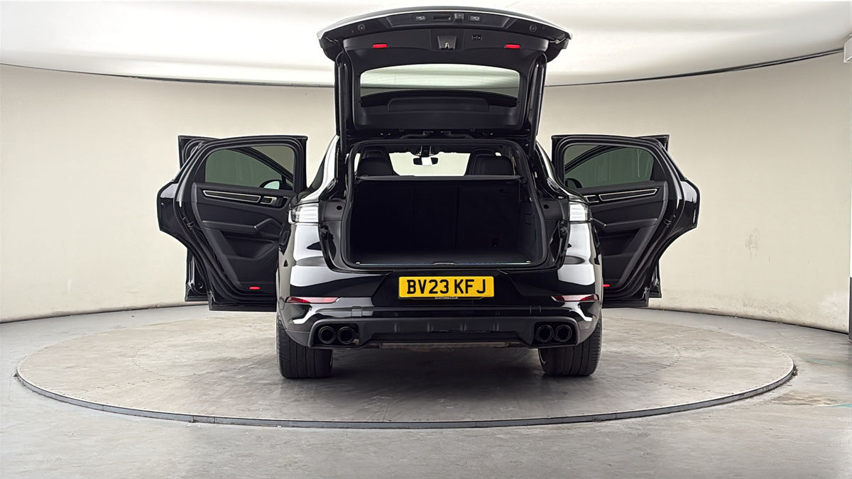 More views of Porsche Cayenne