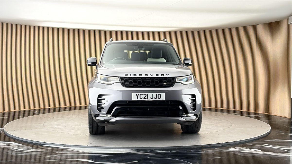 More views of Land Rover Discovery