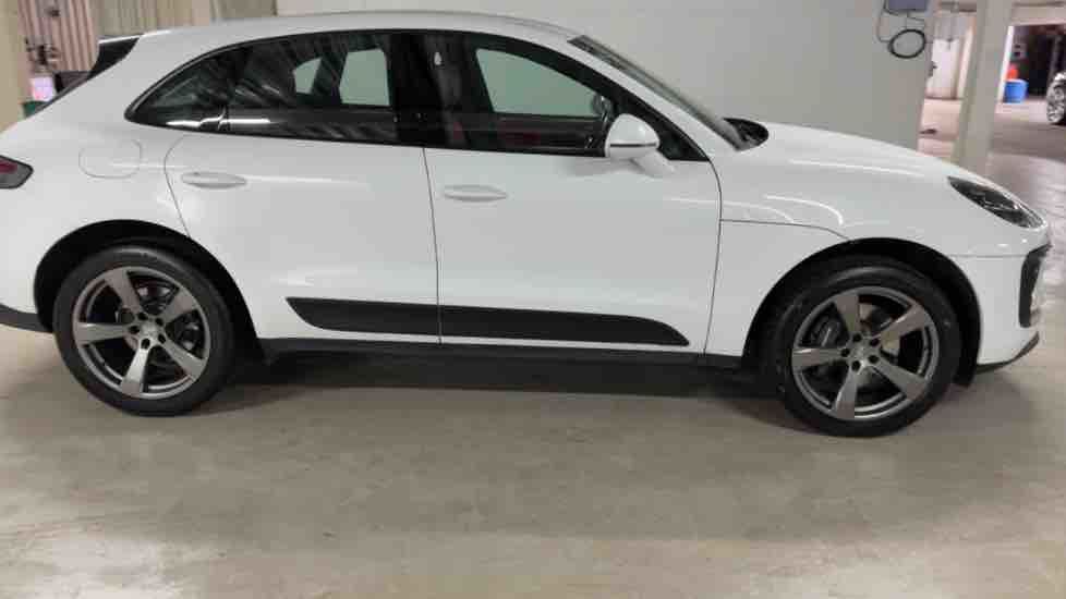 More views of Porsche Macan