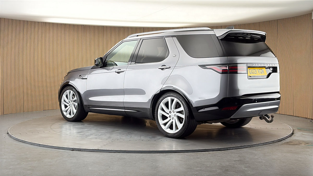 More views of Land Rover Discovery