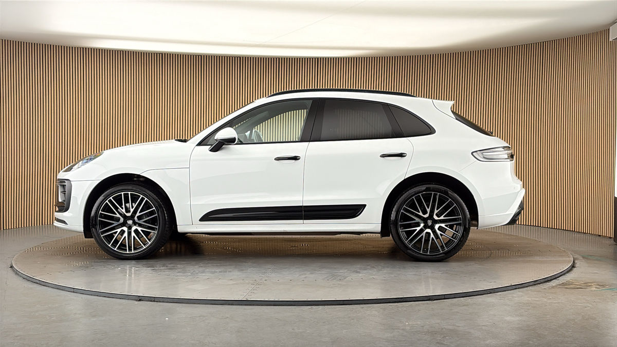 More views of Porsche Macan