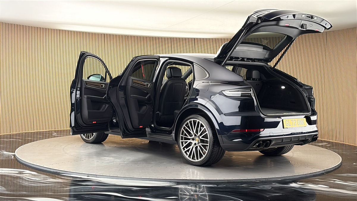 More views of Porsche Cayenne