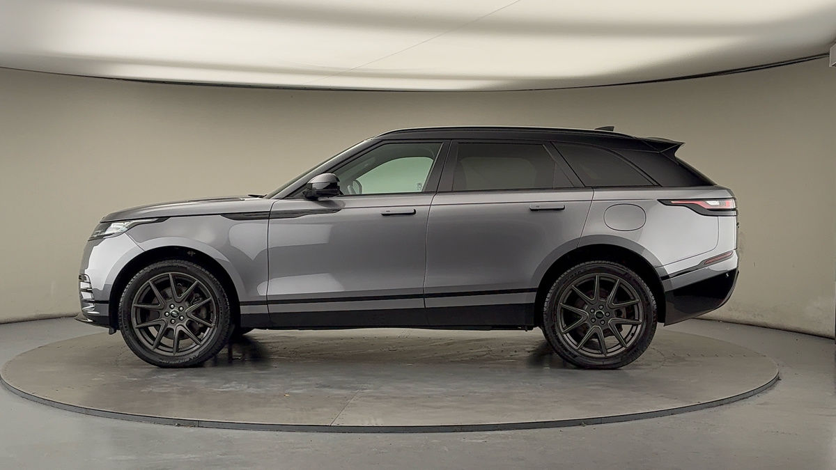 Land Rover Range Rover Velar Image 15