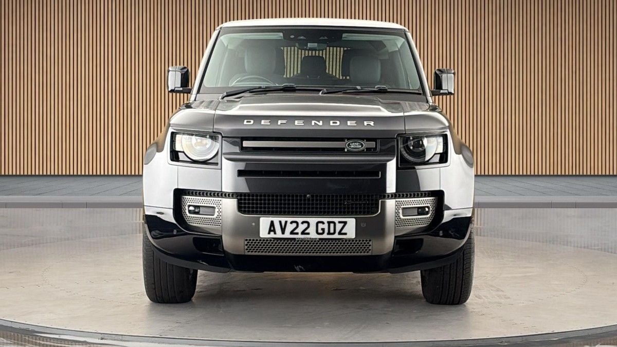 Land Rover Defender 90 Image 3