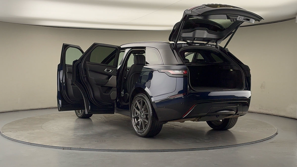 Land Rover Range Rover Velar Image 23