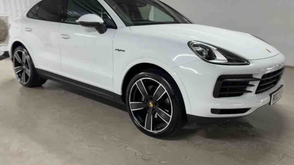 More views of Porsche Cayenne