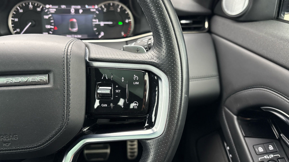 Land Rover Range Rover Evoque Image 14