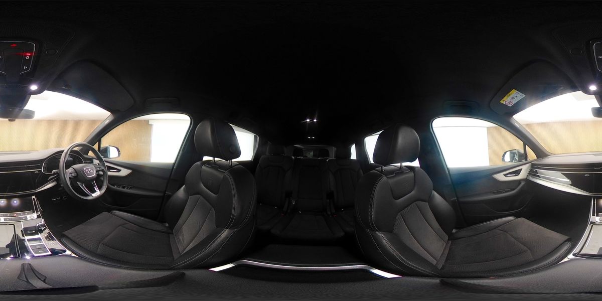 More views of Audi Q7