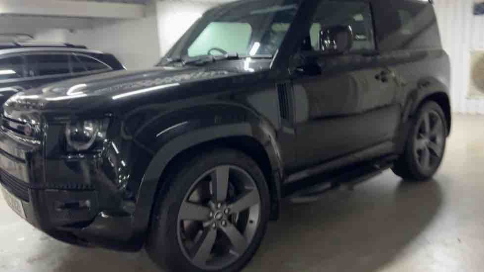 More views of Land Rover Defender 90