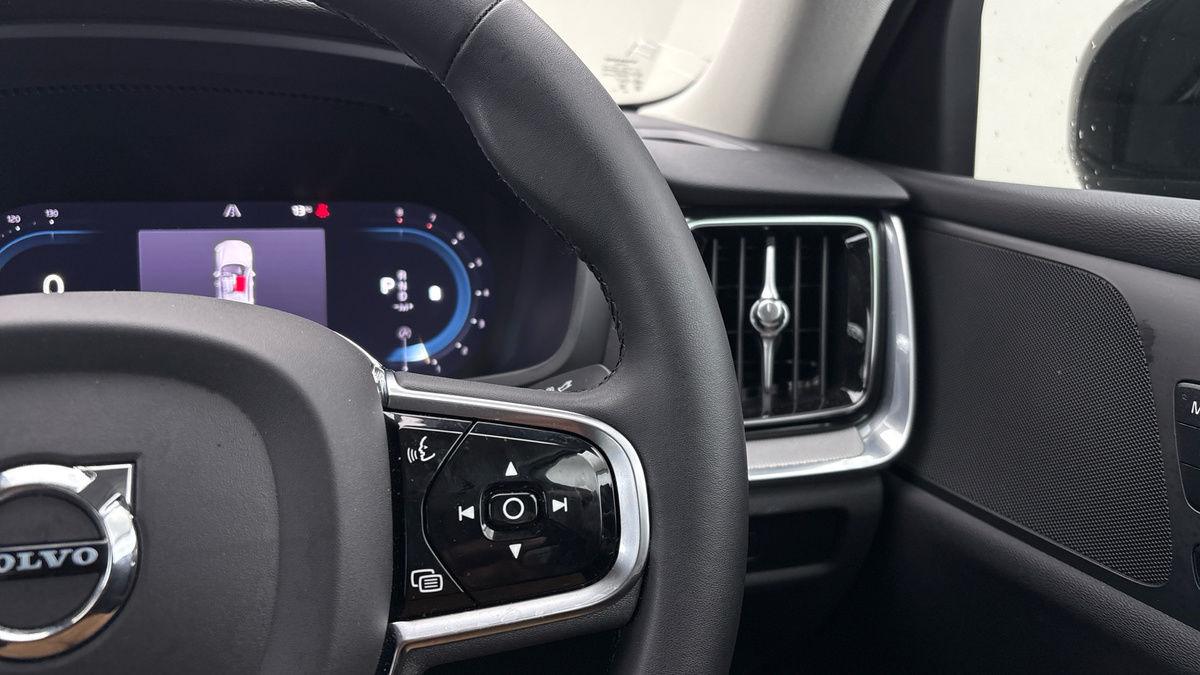 Volvo S60 Image 14