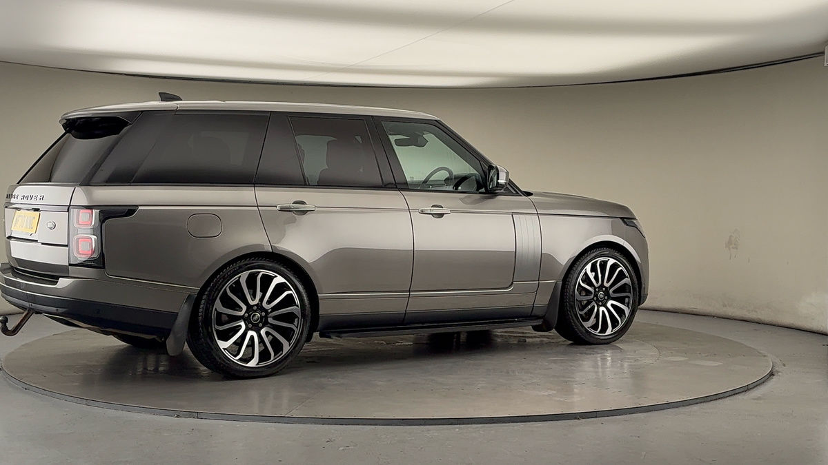 More views of Land Rover Range Rover