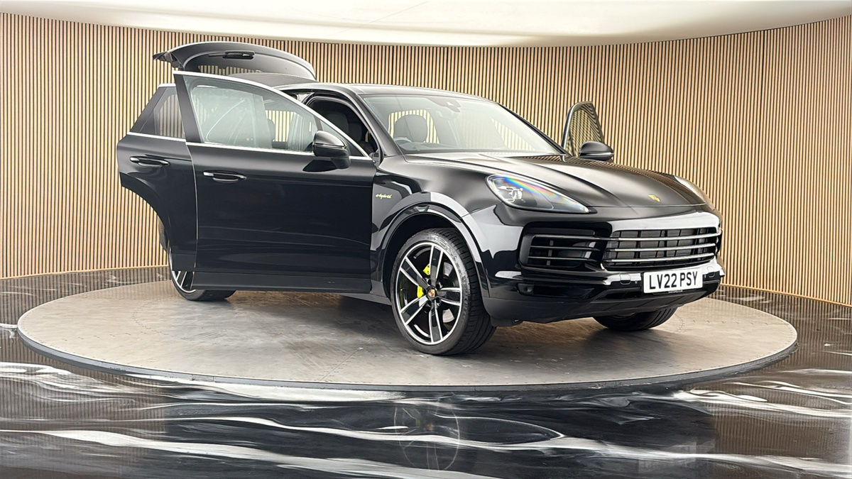 More views of Porsche Cayenne