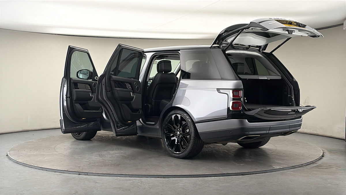 More views of Land Rover Range Rover