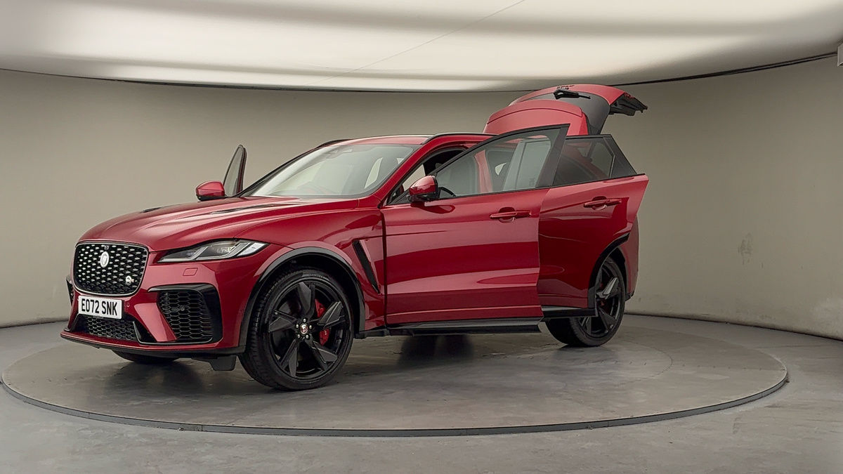 Jaguar F-PACE Image 22