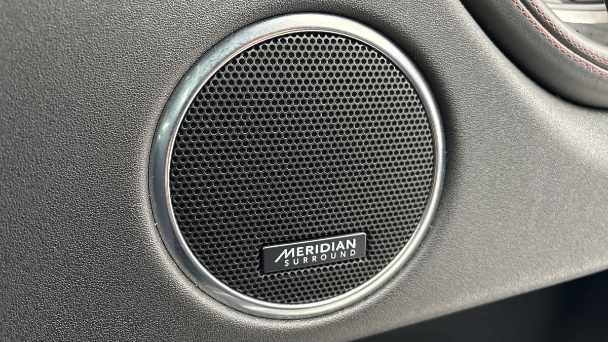 Land Rover Discovery Sport Image 6