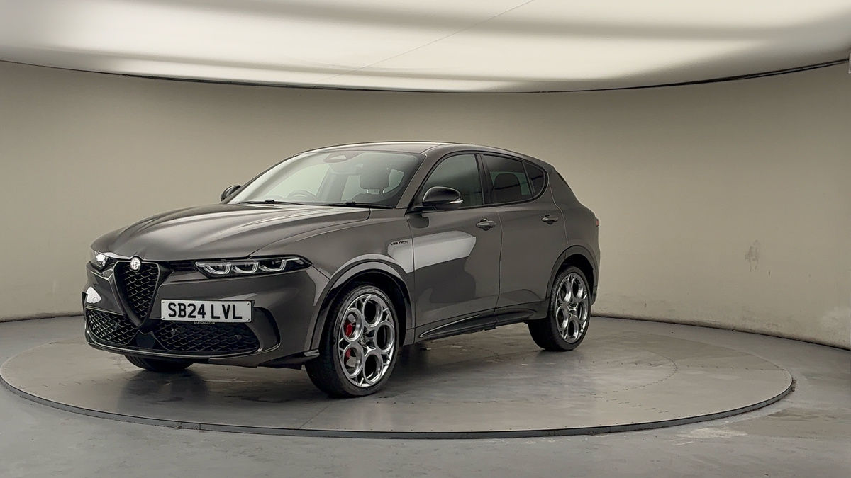 More views of Alfa Romeo Tonale