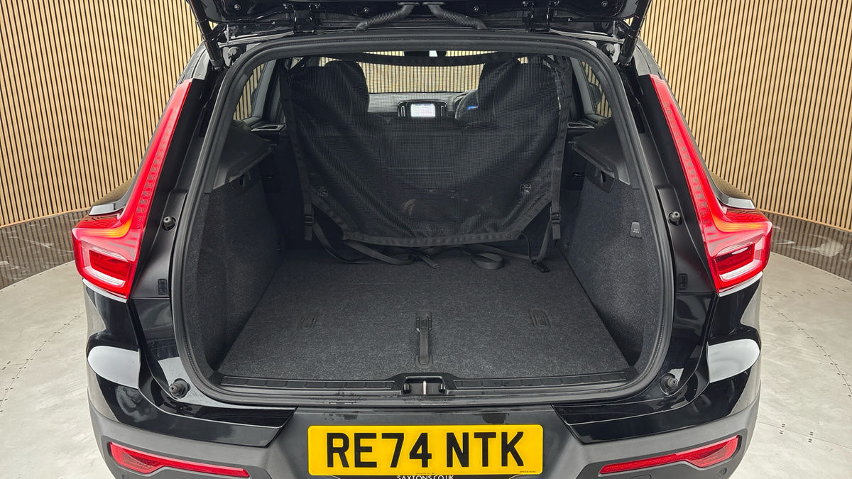 Volvo XC40 Image 11