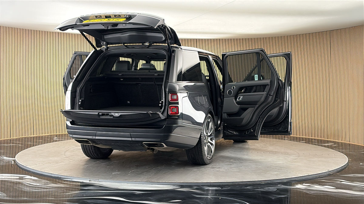 More views of Land Rover Range Rover