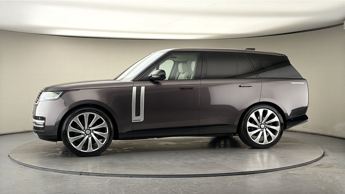 More views of Land Rover Range Rover