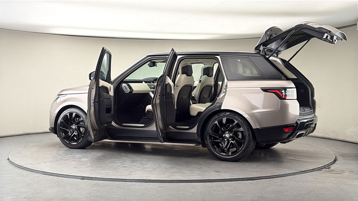 More views of Land Rover Range Rover Sport